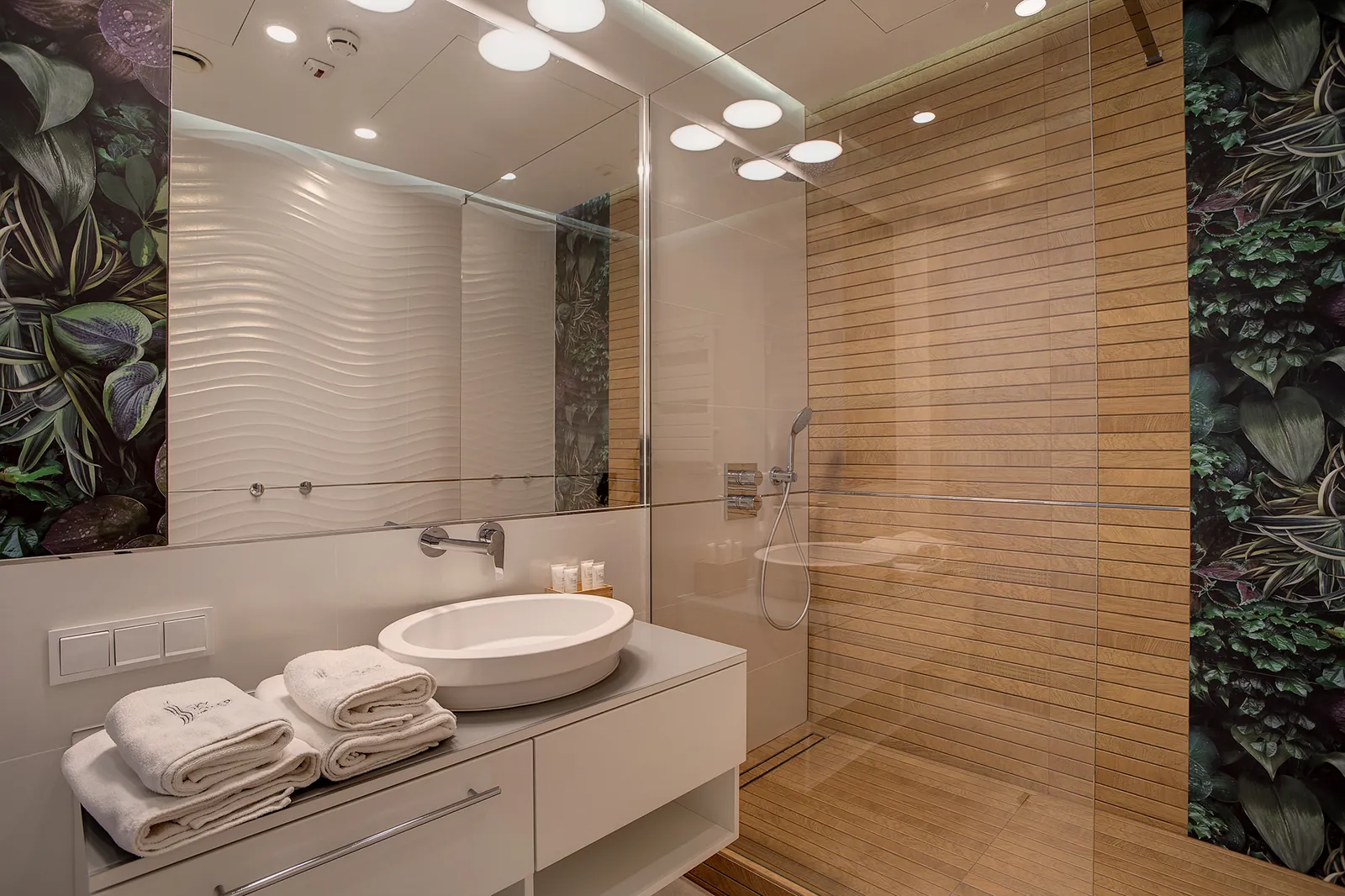 Executive Suite z wanną w pokoju — zdjęcie 5
