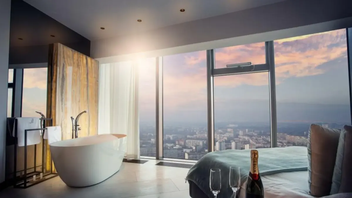 Wanna w apartamencie - In The Sky Apartments w Sky Tower