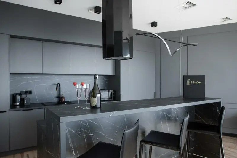 Superior apartment with jacuzzi, Sky Tower Wrocław
