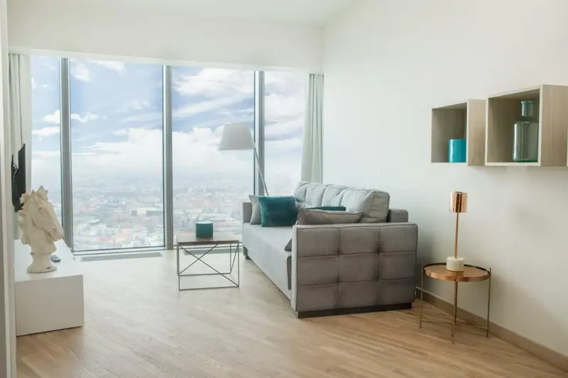 Suite apartment with a king-size bed, Sky Tower Wrocław
