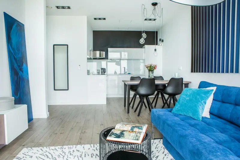 Classic apartment, Sky Tower Wrocław