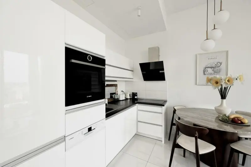 Classic apartment with one bedroom, Sky Tower Wrocław