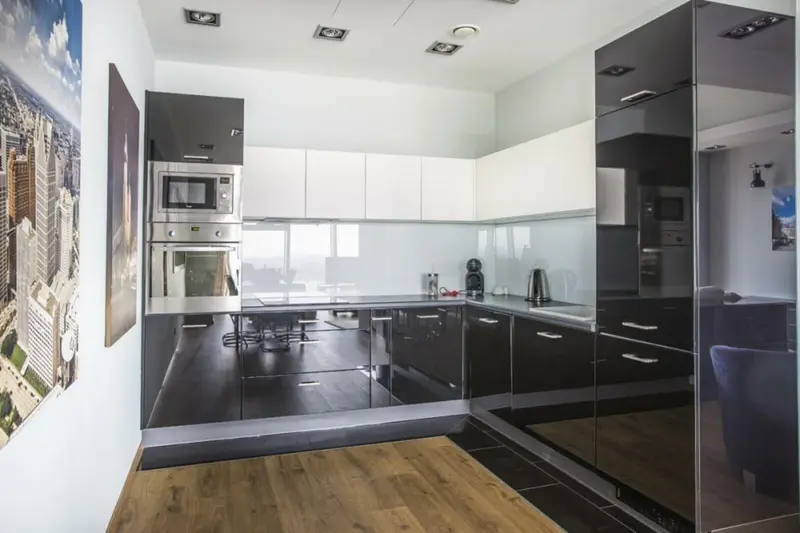 Deluxe Suite apartment, Sky Tower Wrocław
